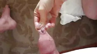 Охины clit дээр гүйдэг урт хуруу