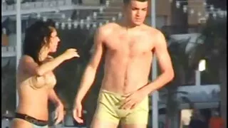 Би зүгээр л уулзаж, аль хэдийн хувцас солих өрөөнд fucked