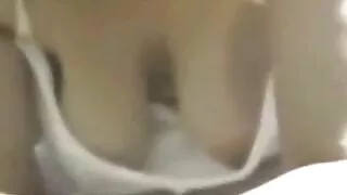 Сайхан охин үсэрч дээр зогсож хойлог дараа бөөлжих