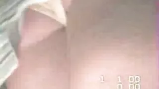 Морь нь залуу гичий чинжүүний Pussy руу тааламжтай оруулдаг