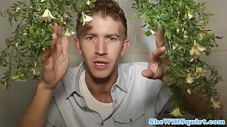 Сэтгэл татах увдис галзуугийн нь гоемсог хар үстэй болон Түүний хүн
