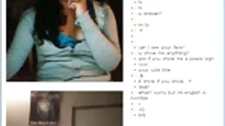 Орон дээр сууж охин нэвтэрч түүний хуруу pussy