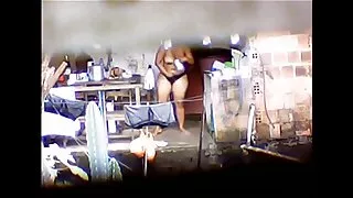 Busty эхнэр masturbates дахин банн түүний нөхөр хүртэл дур
