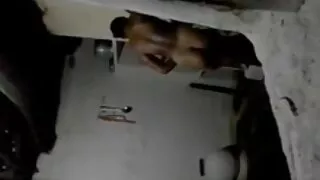 Se ragazza гүйцсэн охин fucked залуу зөөгч
